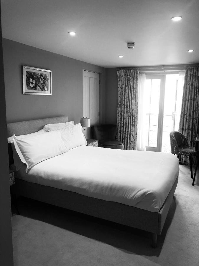 Hotel The Kings Head Whiteparish Exterior foto