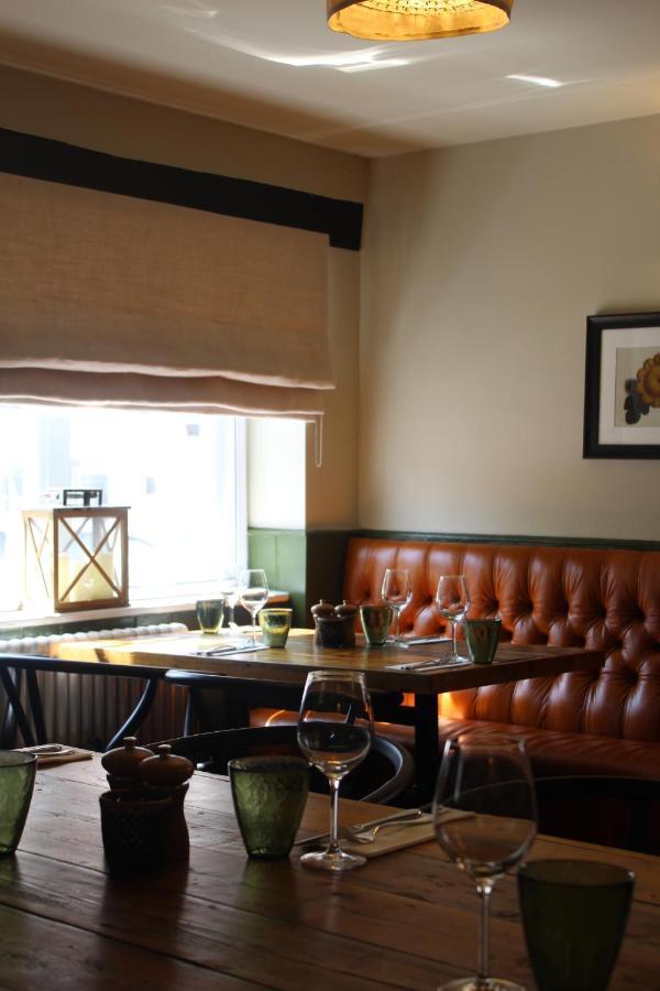 Hotel The Kings Head Whiteparish Exterior foto
